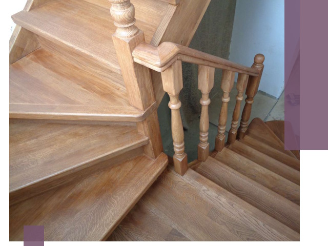 Дубовые лестницы под ключ в Отрадном: изготовление и монтаж