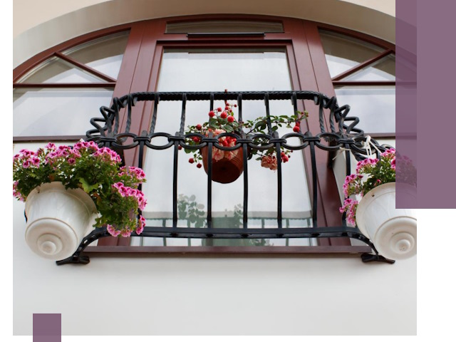 Изготовление и монтаж французских балконов в Отрадном