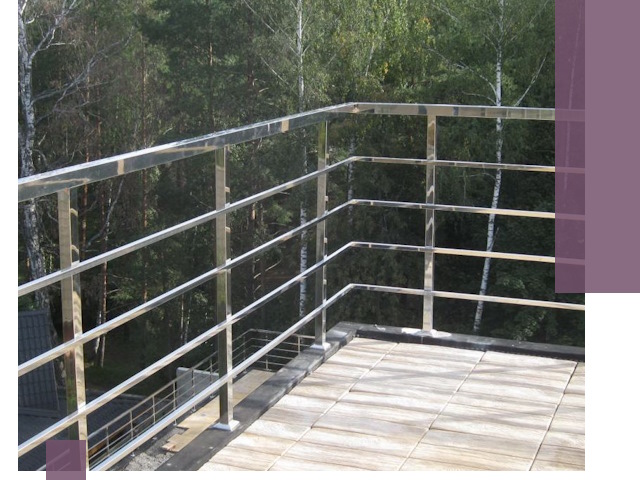 Парапеты из нержавеющей стали в Отрадном — изготовление и монтаж