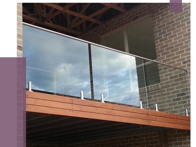 Стеклянные парапеты на крыше и террасе в Отрадном от 12229 руб. | ПРОЛЁТ-Трд